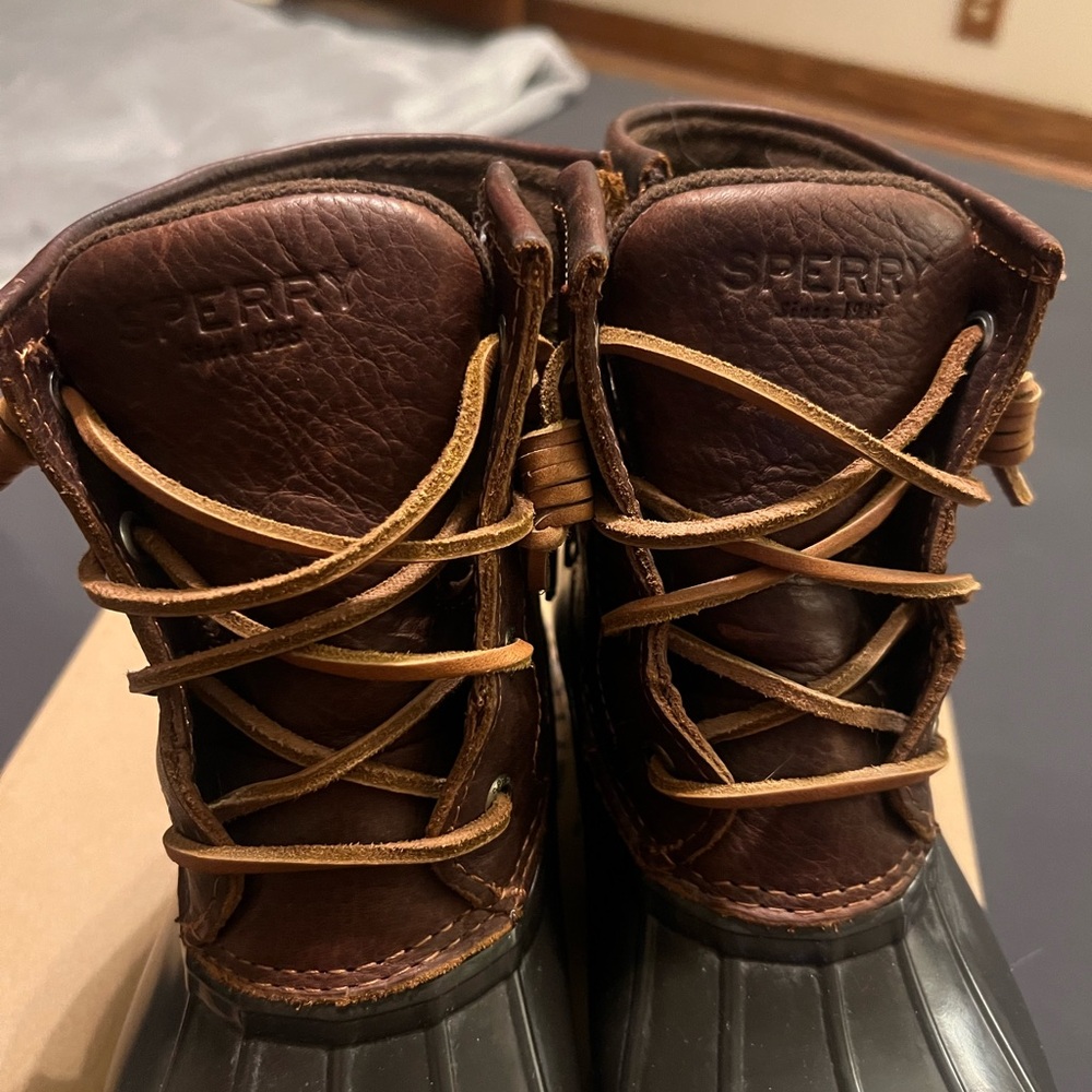 Sperry Leather Saltwater Duck Tan/Dark Brown Women’s 6M Boots, good condition - Picture 6 of 9